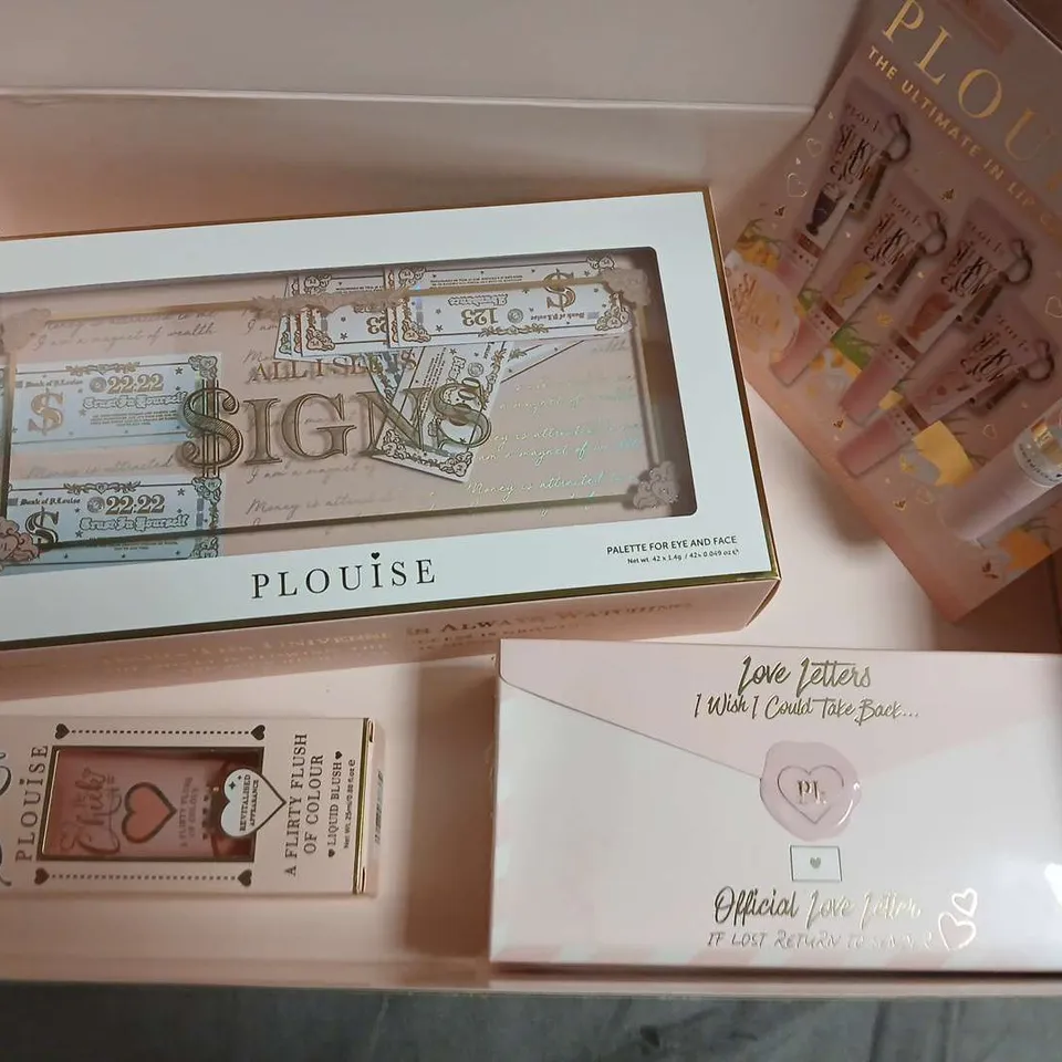 P. LOUISE BEAUTY GIFT SET 