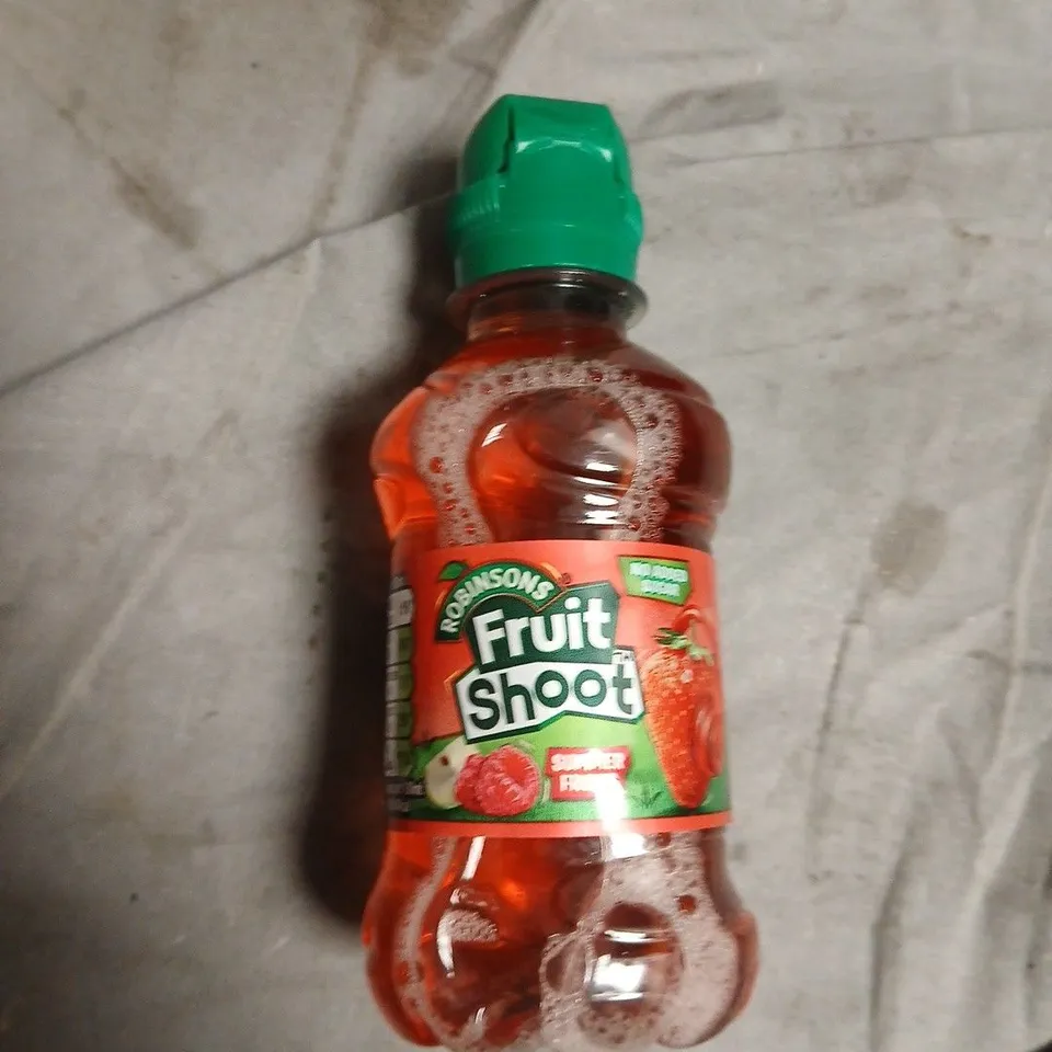 APPROXIMATELY 16 ASSORTED FOOD ITEMS INCLUDING BUBBLE TEA , ROBINSONS FRUIT SHOOT AND SKITTLES