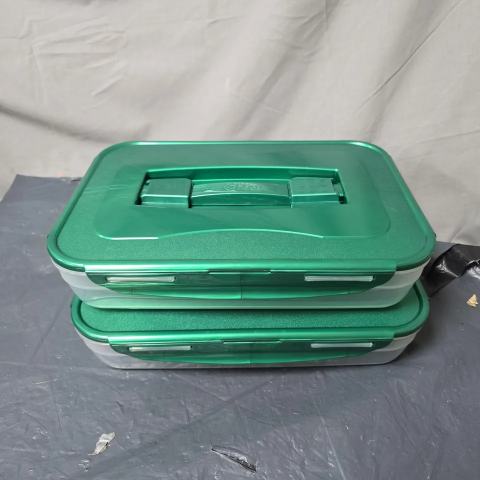 2 X 3.4L LOCK AND LOCK FOOD STORAGE CONTAINERS GREEN. BOXED