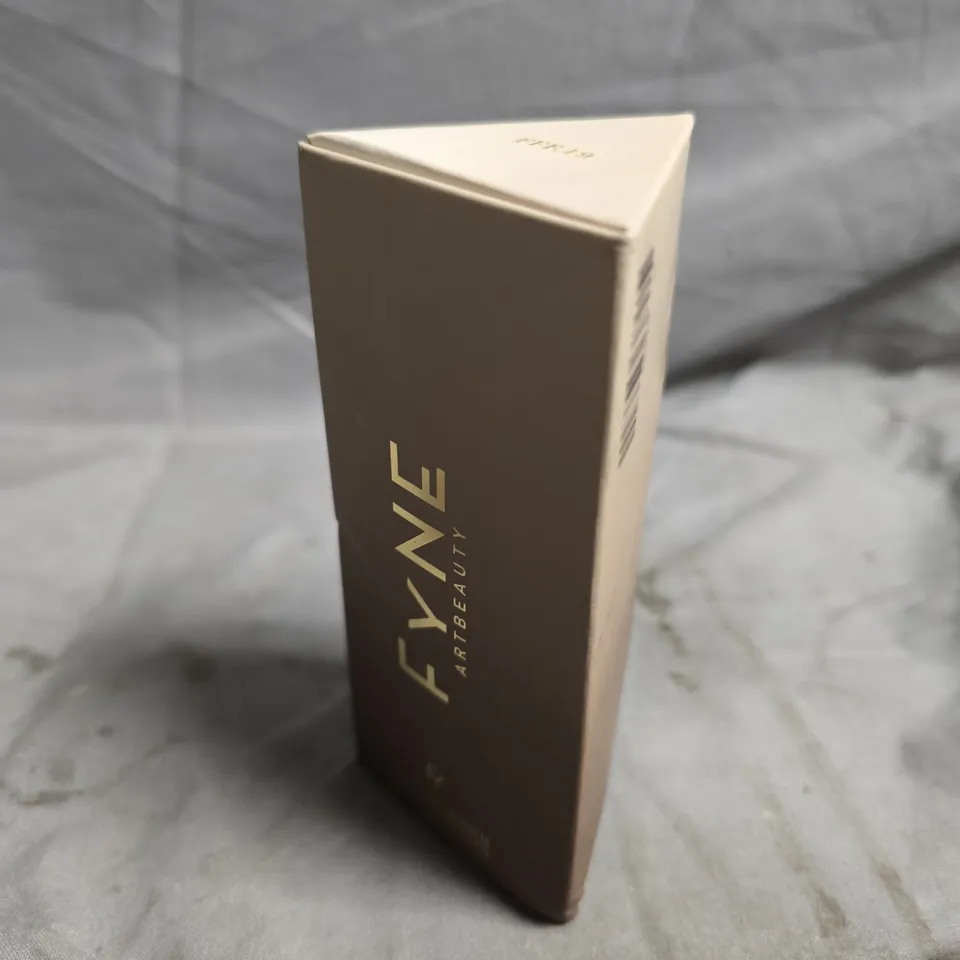 FYNE FLAWLESS FINISH FOUNDATION - FFF.19