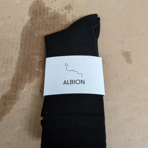 ALBION MERINO SOCKS – CHARCOAL, SIZE MEDIUM