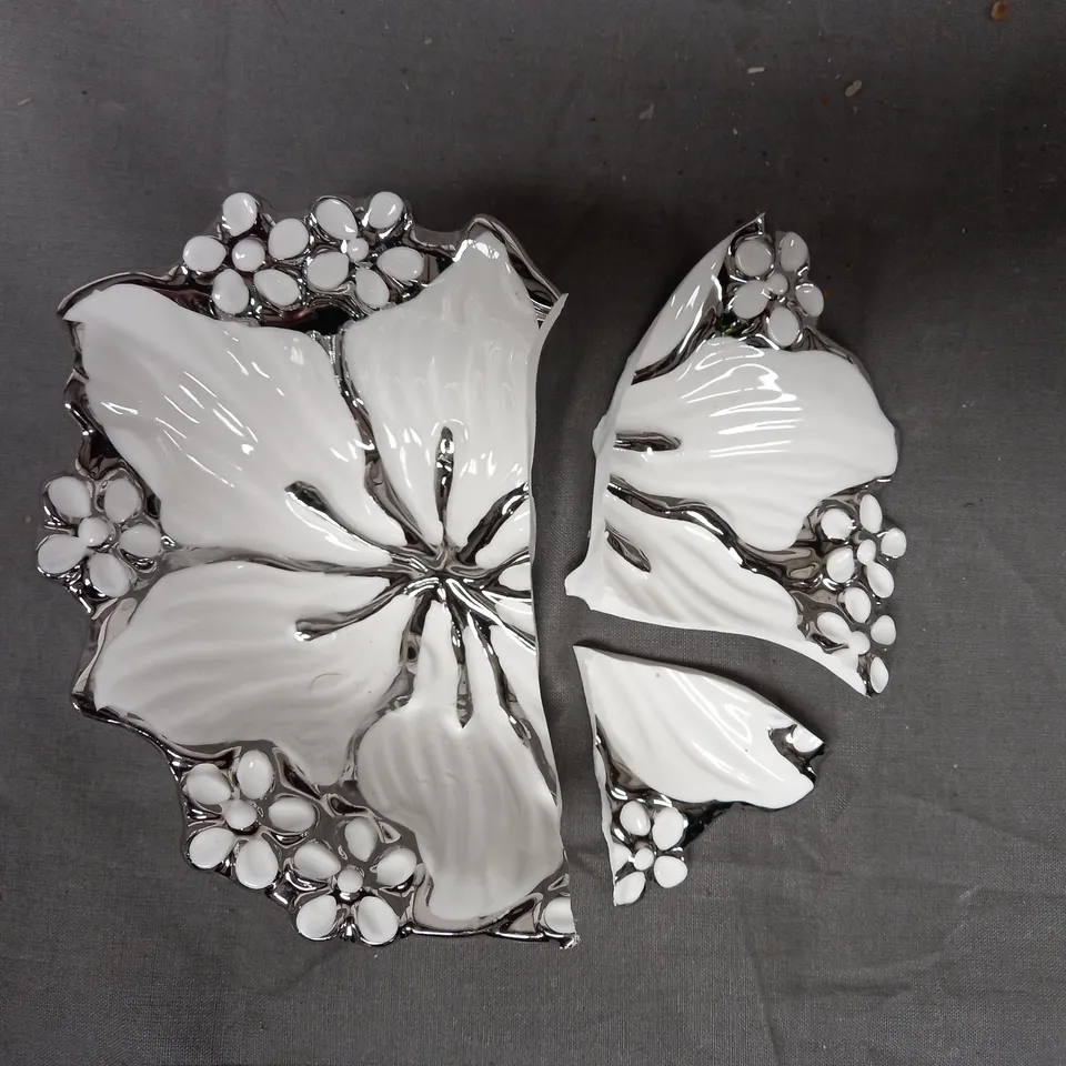 THE LEONARDO COLLECTION LP28676 DECORATIVE DISH IN WHITE/METALLIC SILVER