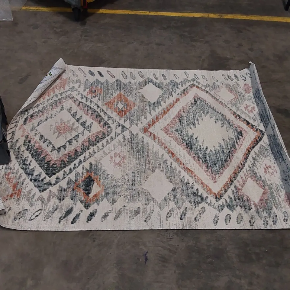 QUEENSBURY FLATWEAVE GREY/RED/CREAM RUG // 120 X 160CM
