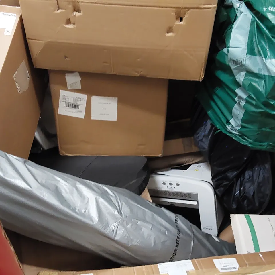PALLET OF ASSORTED ITEMS INCLUDING: SHARP MICROWAVE, BAR CHAIR, PAPER SHREDDER, EASEL STUDIO TV FLOOR STAND, KID'S NERF STYLE TOY GUN, PLAY MAT