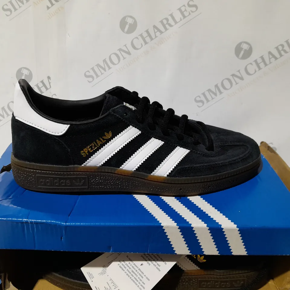ADIDAS HANDBALL SPEZIAL BLACK TRAINERS - UK 5 