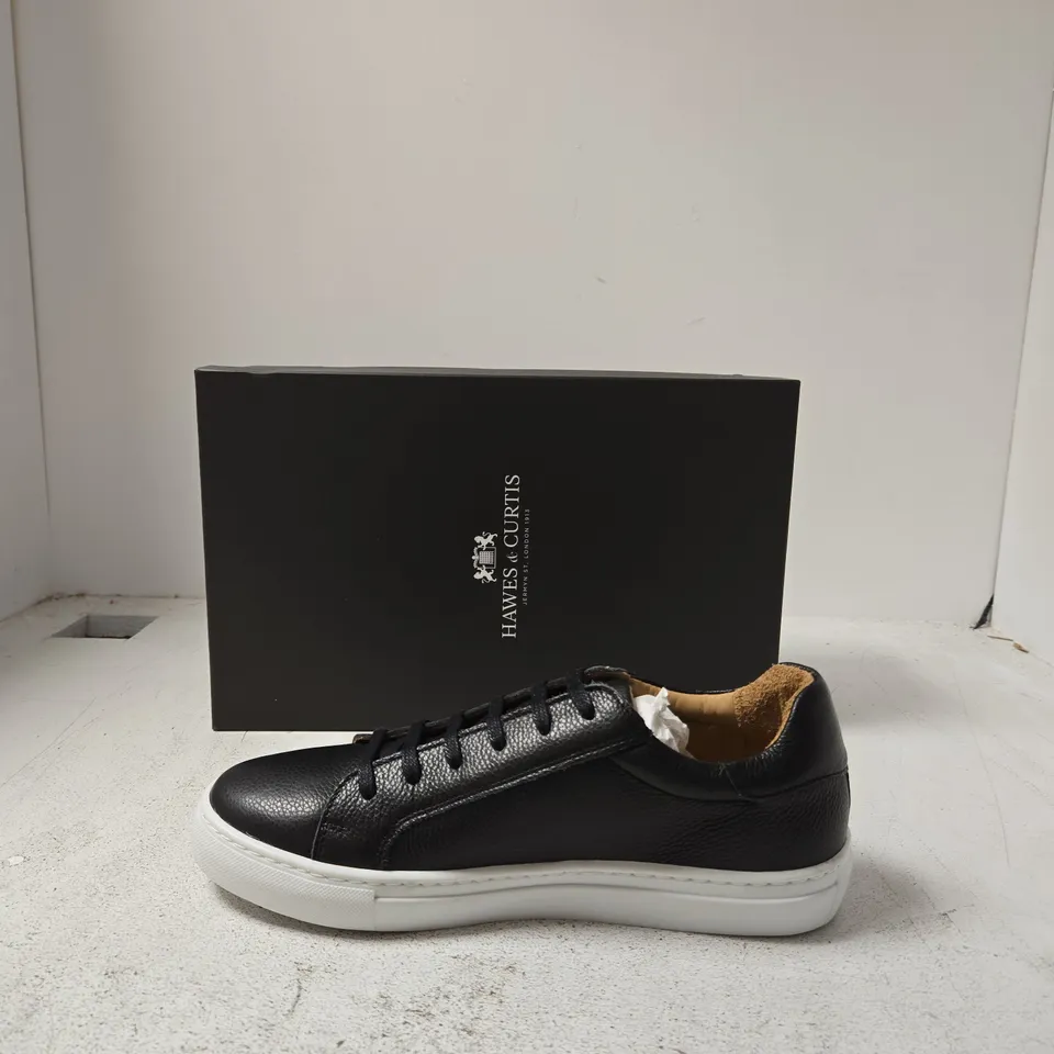 HAWES & CURTIS NAPPA TENNIS TRAINER – BLACK LEATHER, UK 8