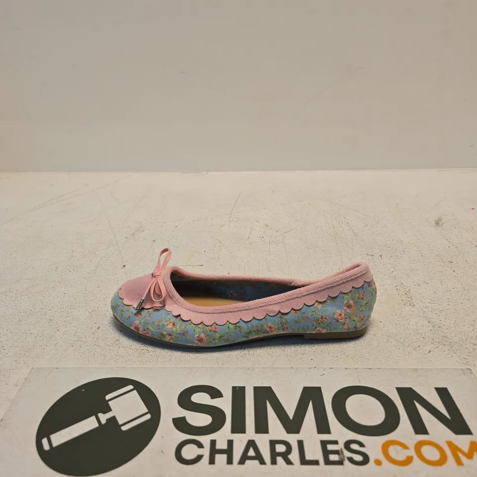JOE BROWN WOMEN’S FLORAL BALLET FLAT – UK 7