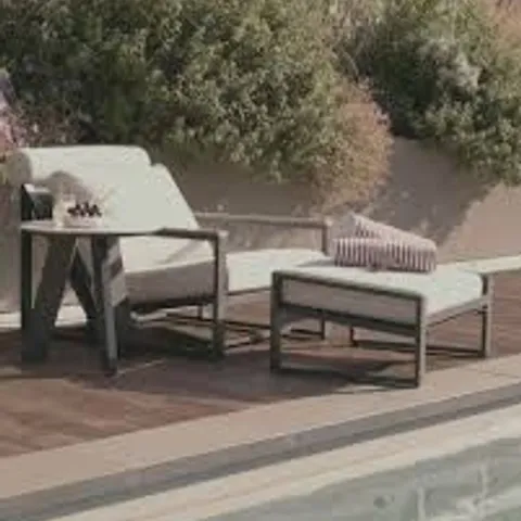 BOXED DANETTI BIANCO BLACK WITH WHITE CALACATTA GARDEN COFFEE TABLE