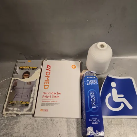 APPROXIMATELY 15 ASSORTED HOUSEHOLD PRODUCTS TO INCLUDE DISABLED BADGE, DIFFUSER ETC 