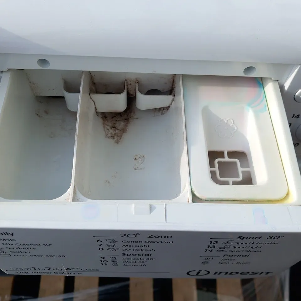 HAIER IWC71252 WASHING MACHINE