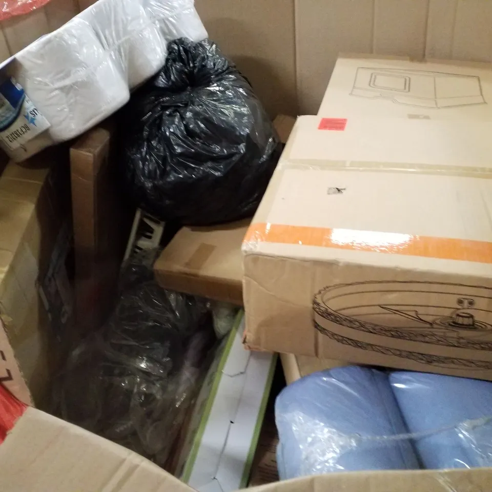 PALLET CONTAINING ASSORTED PRODUCTS TO INCLUDE PLAYPEN, SUP BOARD, 16" PEDESTAL STAND FAN, HEATED BLANKET 