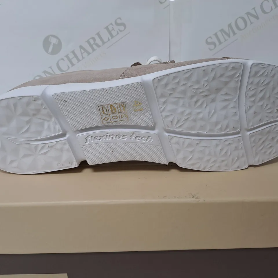 BOXED SHOON ELEKTRA TRAINER GOLD SIZE 8