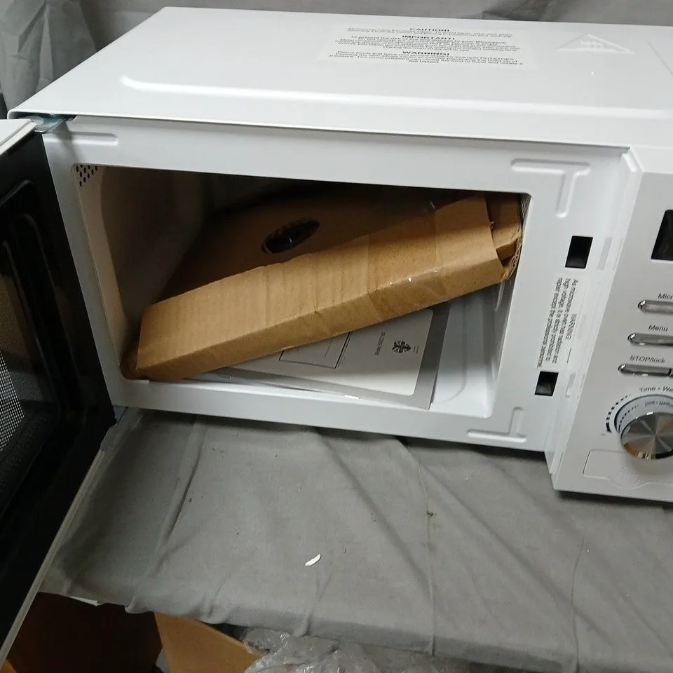 SWAN MICROWAVE OVEN 700W – WHITE