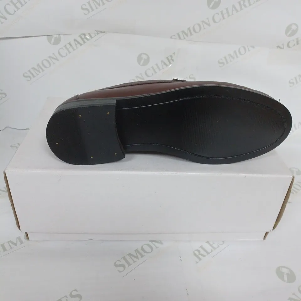 BOXED MENS SMART SHOES SIZE 9