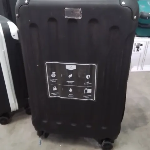 LUGG SUITCASE BLACK