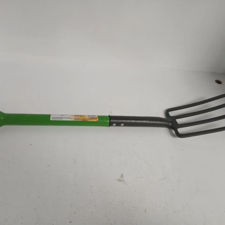 ROYAL BORDER FORK – GARDEN HAND FORK, D-HANDLE, CARBON STEEL