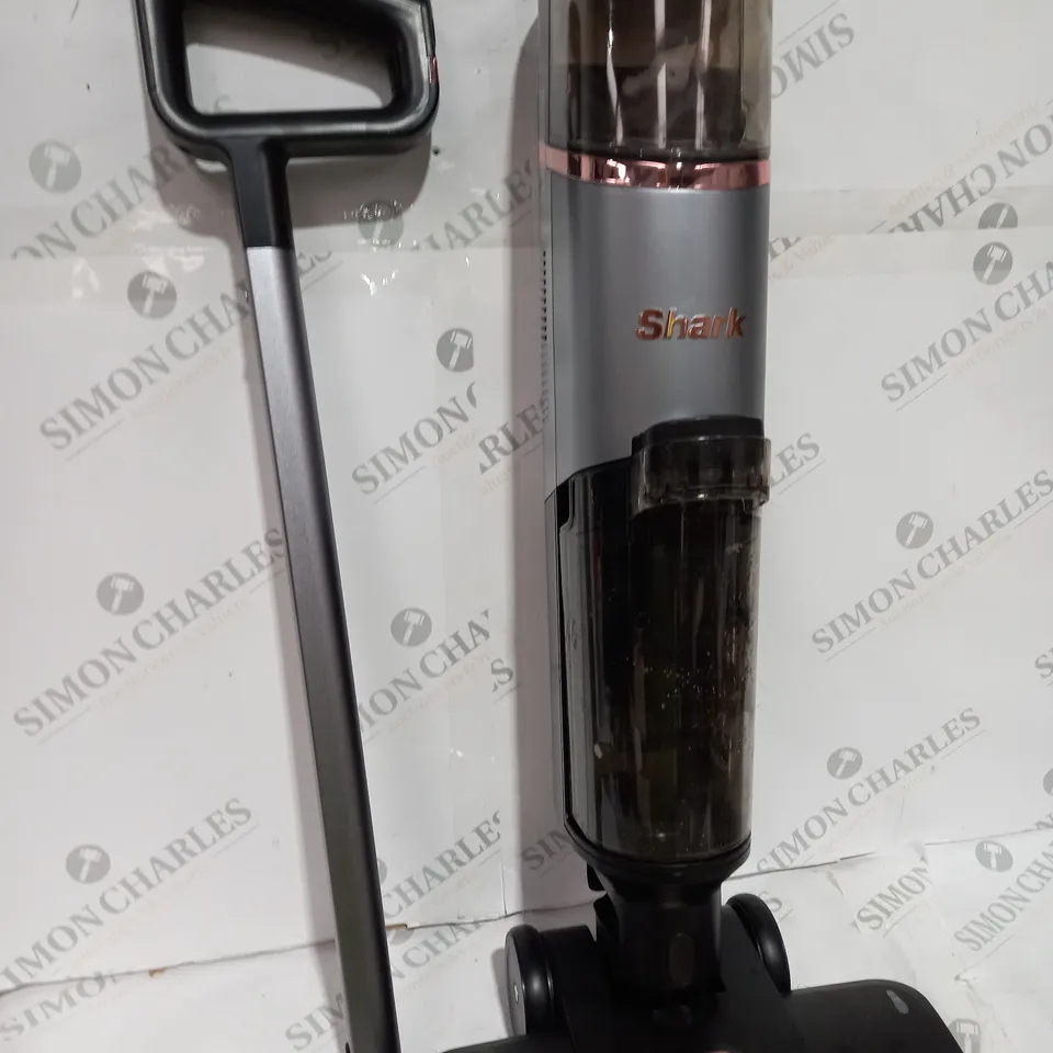 BOXED SHARK HYDROVAC HARD FLOOR WET & DRY CORDLESS CLEANER WD210UK