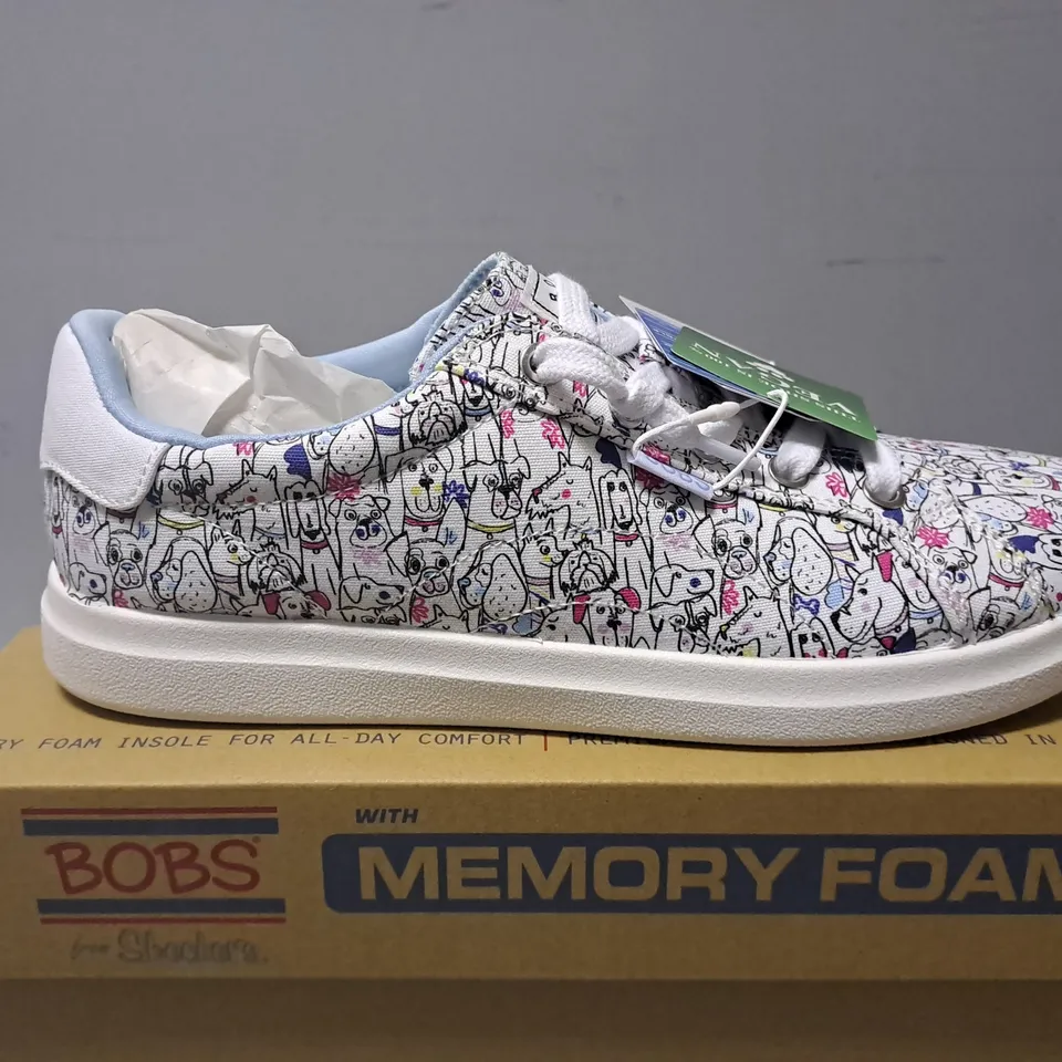 BOXED BOBS MEMORY FOAM DOODLE FAIR WOMENS - UK 5.5