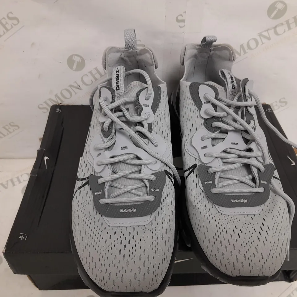 BOXED PAIR OF NIKE REACT VISION TRAINERS IN GREY/BLACK - UK 8