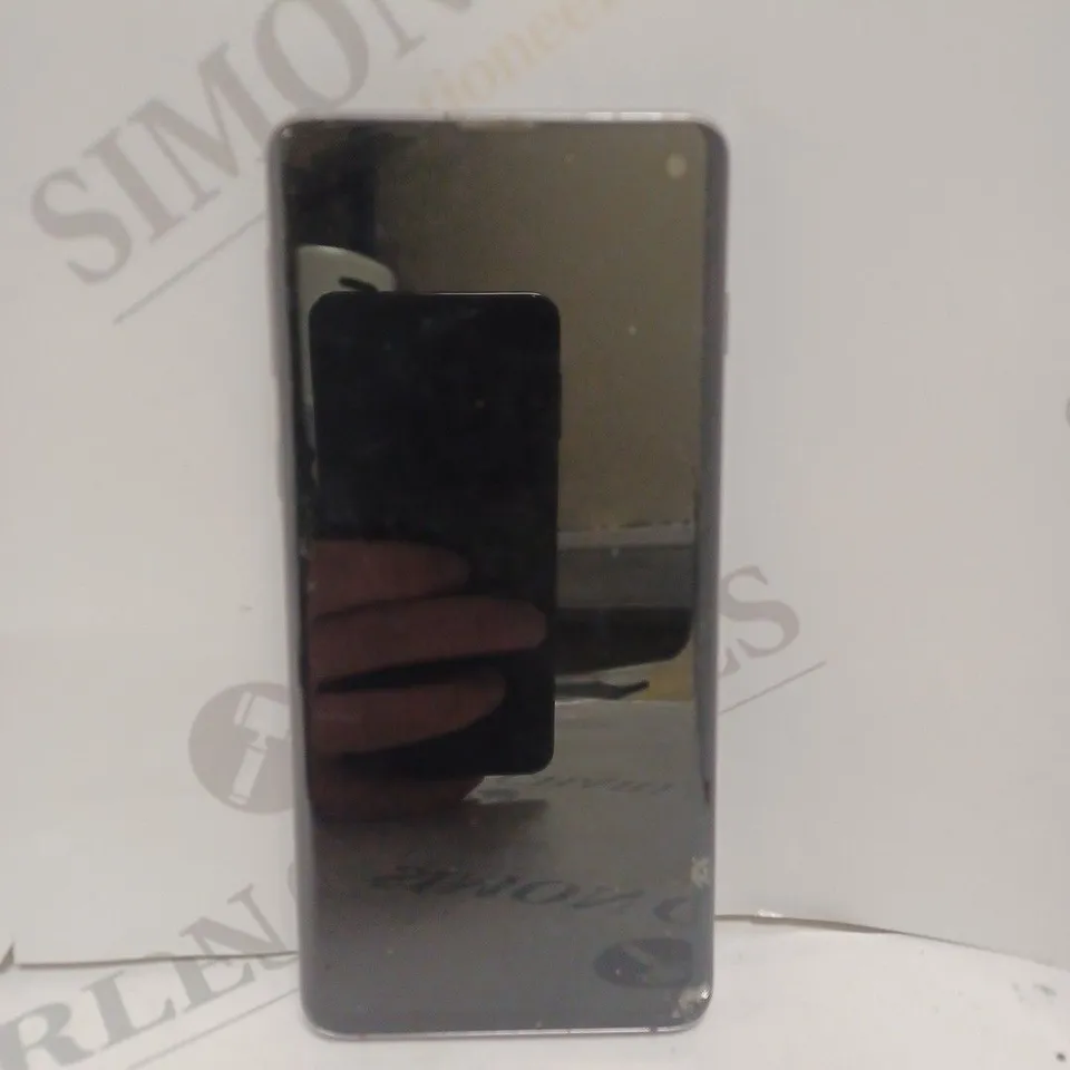 SAMSUNG GALAXY S10 SMARTPHONE