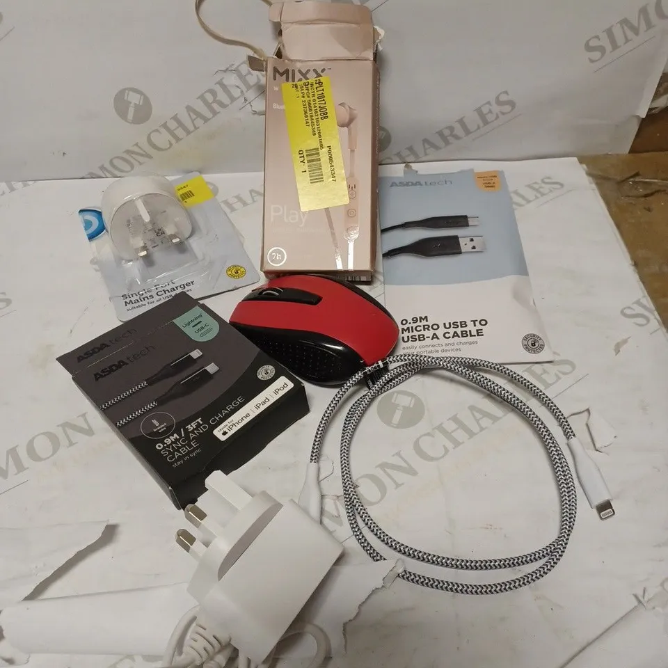 LOT OF APPROX FIVE TO INCLUDE 3FT CHARGE CABLE , MOUSE ETC
