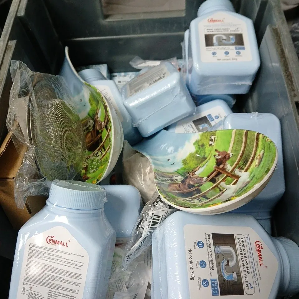 APPROXIMATELY 20 ASSORTED ITEMS TO INCLUDE PIPE DREDGING AGENT, WATER BOTTLE, ANTI FREEZE SNOW REMOVAL DEVICE, MOBILE REMOTE CONTROL ETC