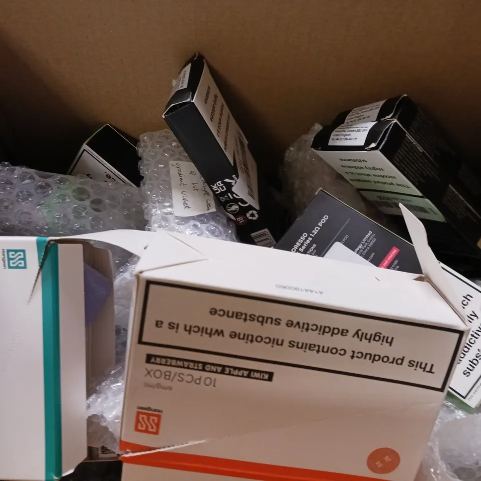 BOX OF APPROXIMATELY 16 E-CIGARETTES TO INCLUDE VAPORESSO, GEEKVAPES, SMOK