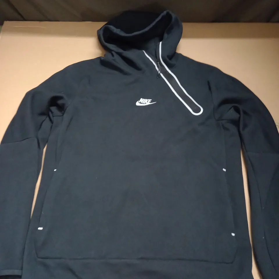NIKE LOGO SIDE ZIP HOODED BLACK JACKET - SIZE L