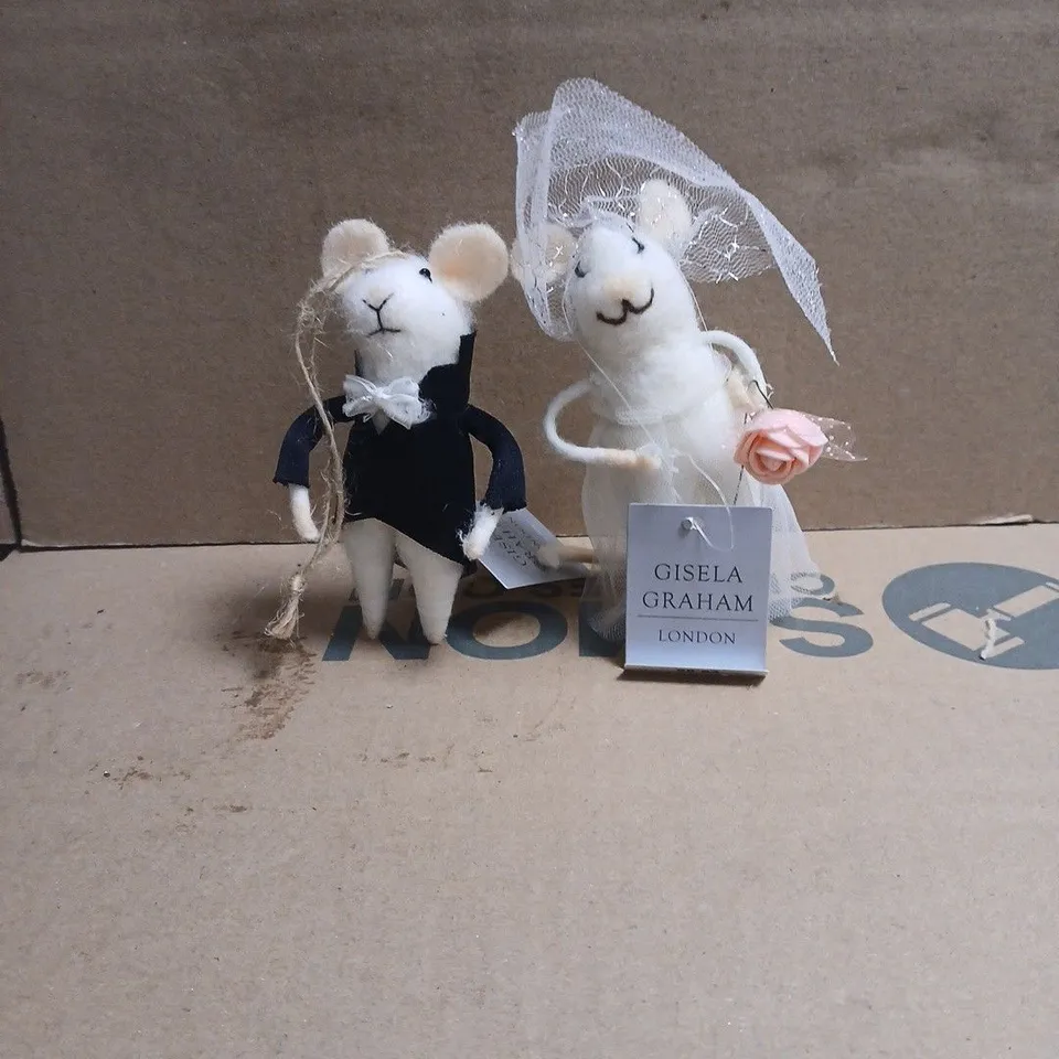 3 SETS OF GISELA GRAHAM LONDON WEDDING MICE FIGURINES – BRIDE & GROOM (SET OF 2) BOXED