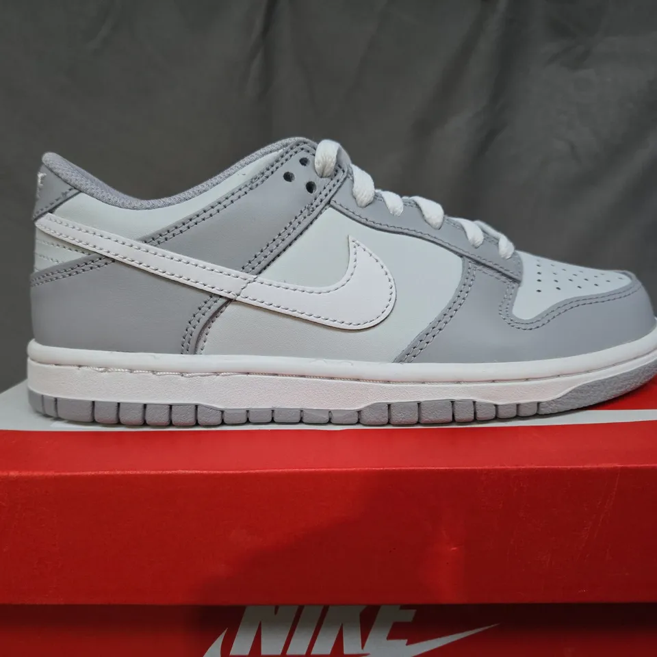 BOXED NIKE DUNK LOWS IN WOLF GREY - UK 4 