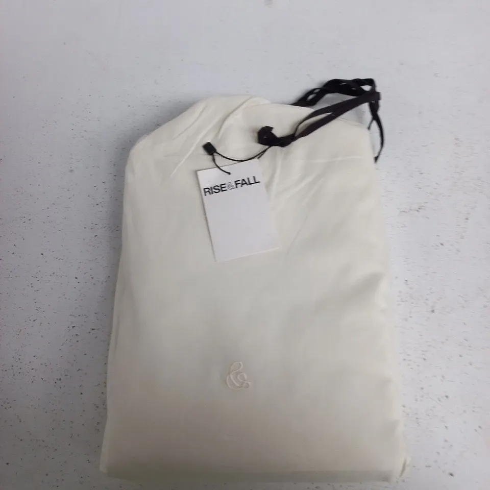 RISE & FALL DUVET COVER – BUTTERMILK, KING