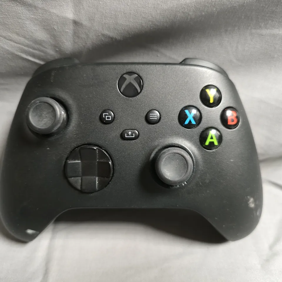 MICROSOFT XBOX WIRELESS CONTROLLER IN BLACK
