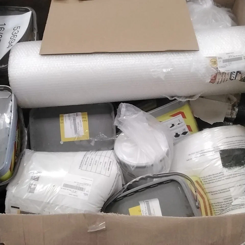 PALLET OF ASSORTED DIY, HOME IMPROVEMENT AND BUILDING PRODUCTS TO INCLUDE; PERMANENT POTHOLE REPAIR, BUBBLE WRAP, LOFT INSULATION ETC