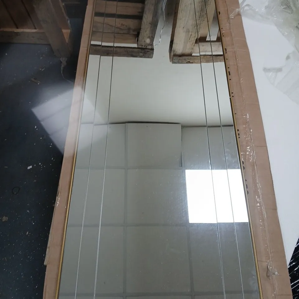 BOXED FLUTED EDGE HANGING MIRROR 50x150cm (1 BOX)