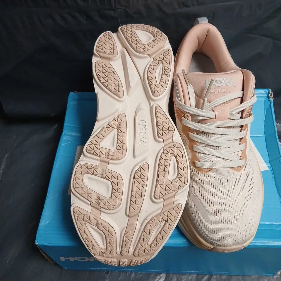 HOKA BONDI 8 RUNNING SHOES – MEN'S, UK 7, PINK/BEIGE