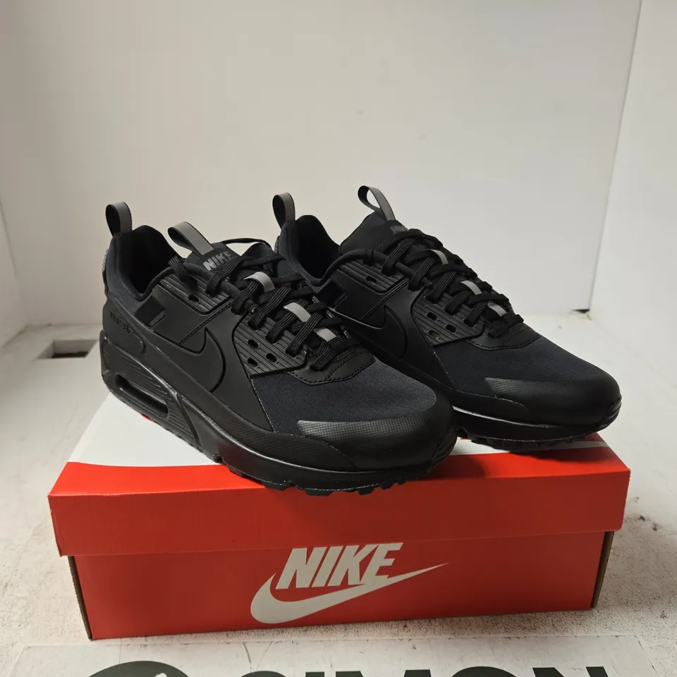 NIKE AIR MAX 90 DRIFT UK 8.5 BOXED