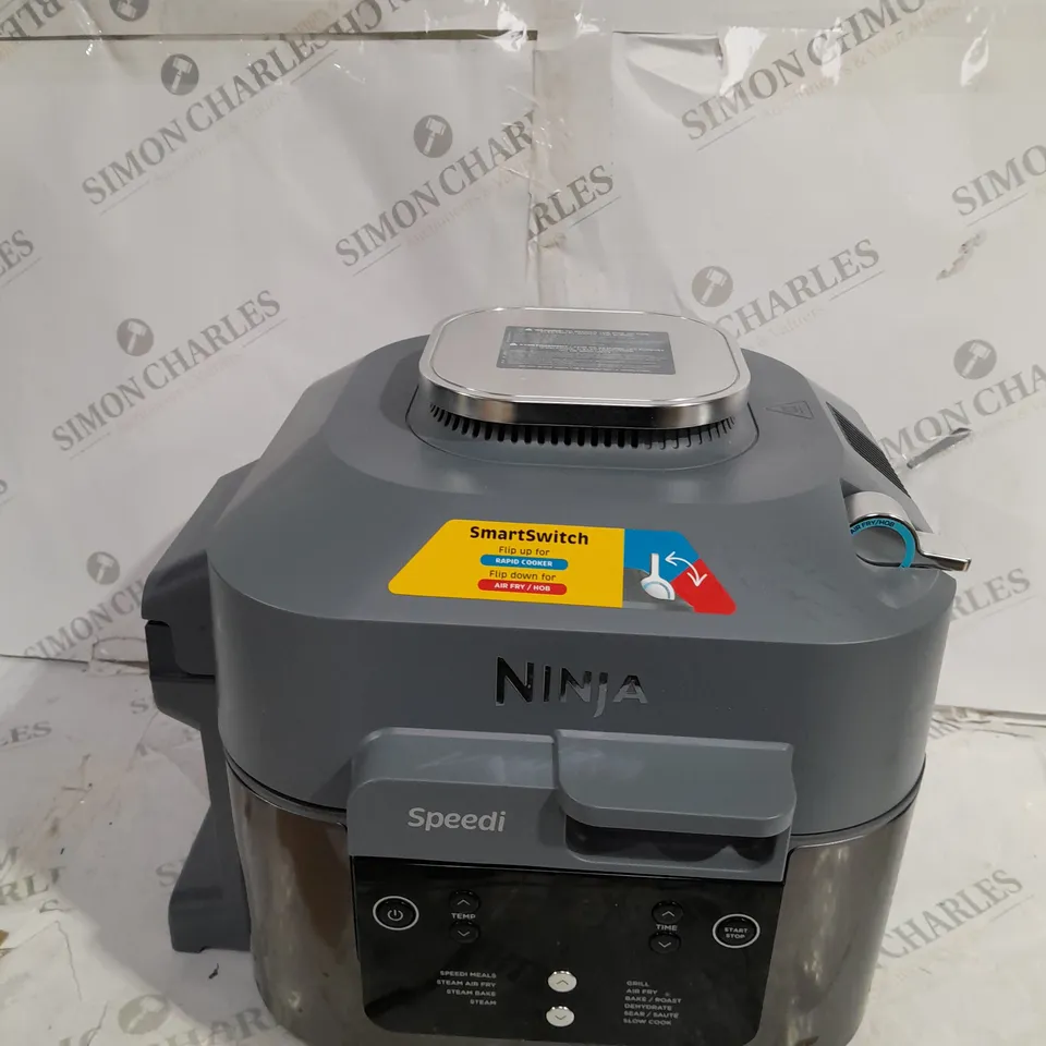 BOXED OUTLET NINJA SPEEDI 10 IN 1 5.7L RAPID-COOKER & AIR FRYER