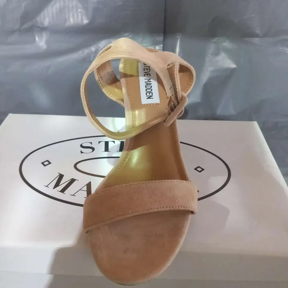 BOXED STEVE MADDEN MALIA TAN SUEDE OCCASION SIZE 3