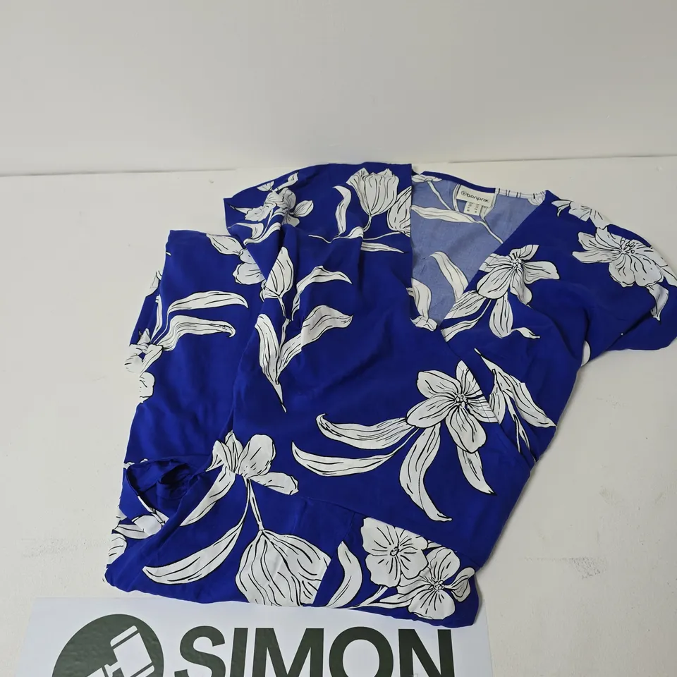 BONPRIX BLUE AND WHITE FLORAL JUMPSUIT SIZE 22