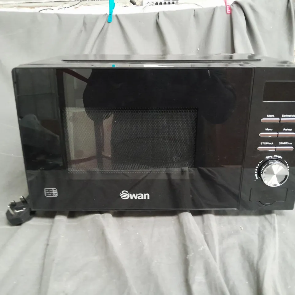 SWAN 20L 700W DIGITAL MICROWAVE IN BLACK - COLLECTION ONLY RRP £59