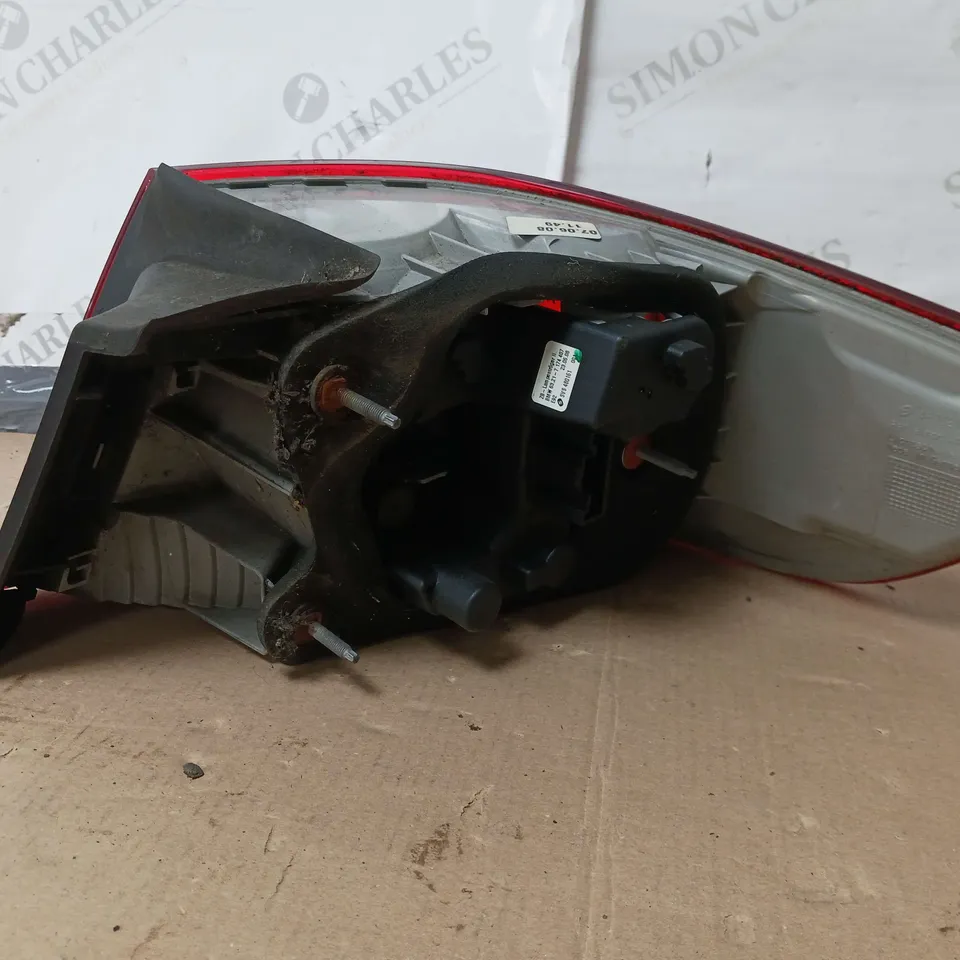 BMW 3 COPE (E92) LEFT TAIL LIGHT 