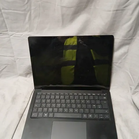 MICROSOFT SURFACE 4 LAPTOP – BLACK