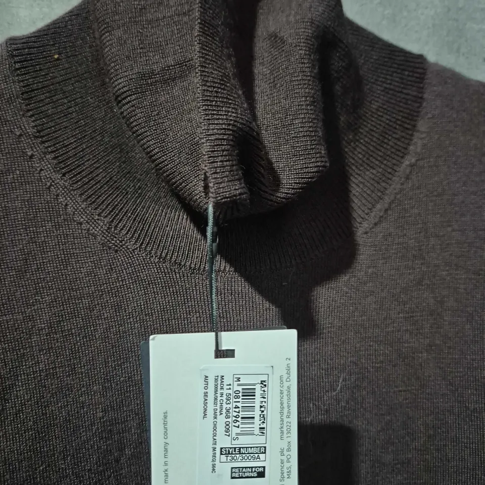 MEN'S BROWN KNIT ROLL-NECK JUMPER, SIZE M (CHEST 38-40IN)