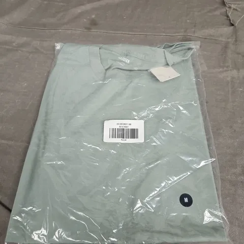 SEALED HOLLISTER CORE FIT GREEN T-SHIRT - MEDIUM