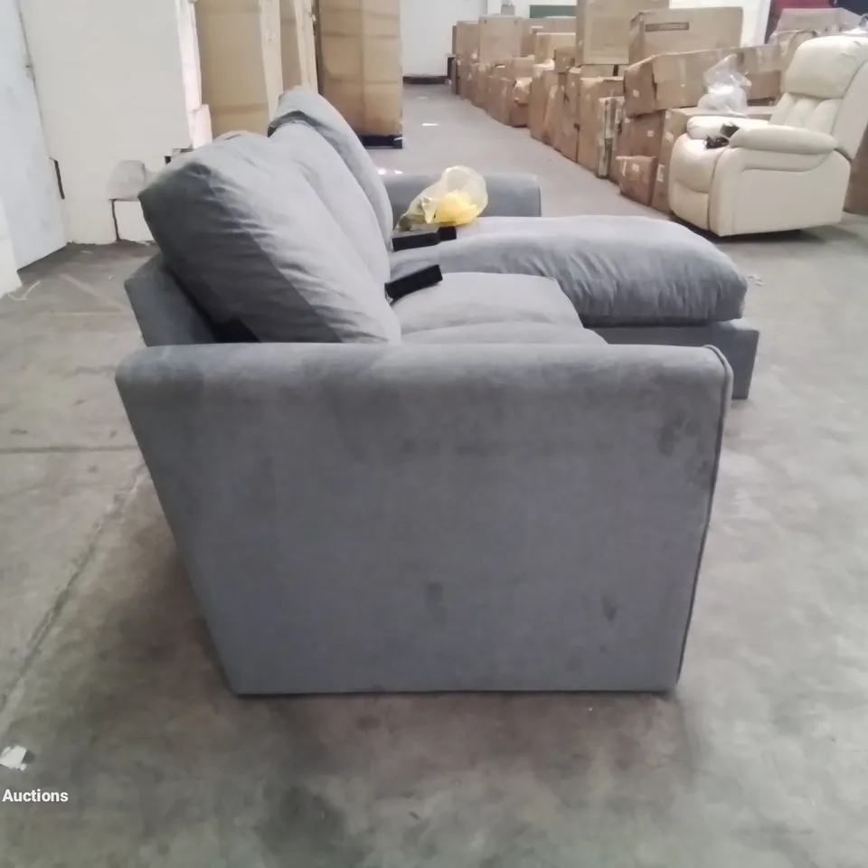 QUALITY DESIGNER FABRIC UPHOLSTERED CORNER SOFA/CHAISE LOUNGE 