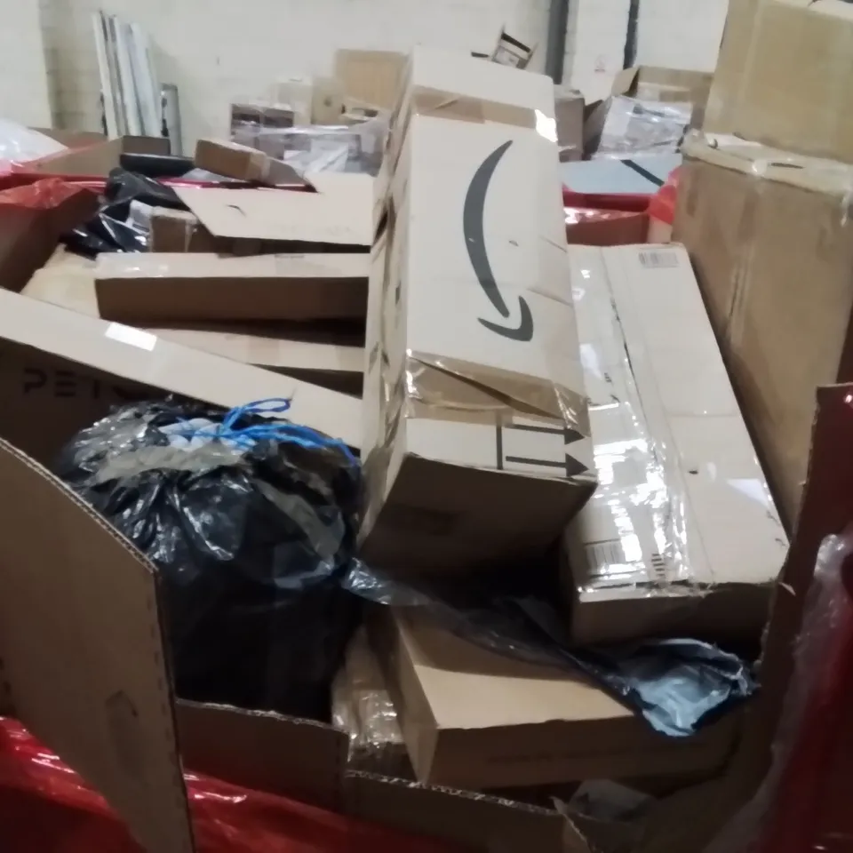 PALLET OF ASSORTED HOUSEHOLD GOODS AND PRODUCTS TO INCLUDE;WREATH,PLAYMAT 