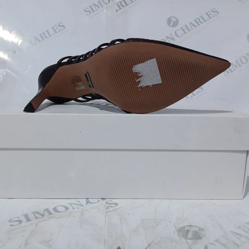 BOXED PAIR OF REISS DAPHNE SLINGBACK HEELS IN POMEGRANATE SIZE 5