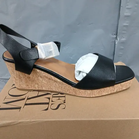 WHERS THAT FROM BLACK GRAIN SHOES SIZE 8