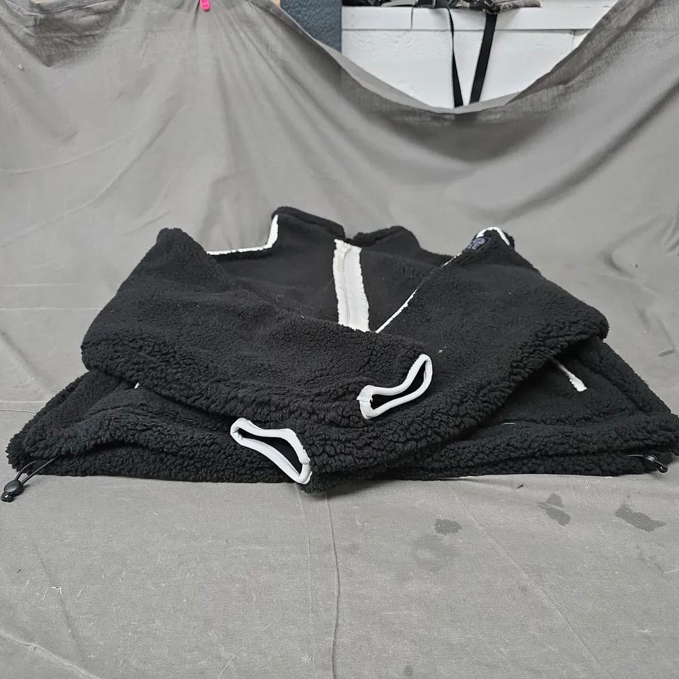 GYM COFFEE ATHLEISURE FLEECE JACKET – BLACK, SIZE M