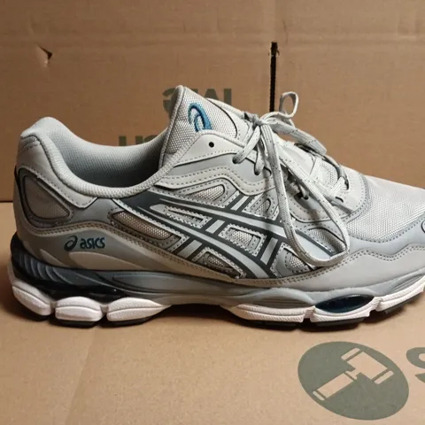 PAIR OF ASICS GREY RUNNING TRAINERS – UK SIZE 11